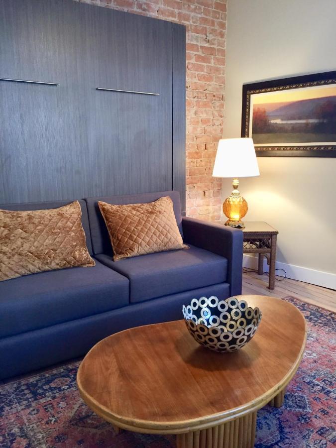 Bisbee Brownstone Suites Exterior foto